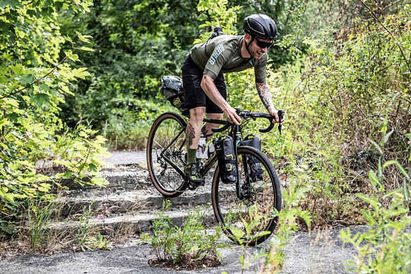 Bikepackingove brasny apidura