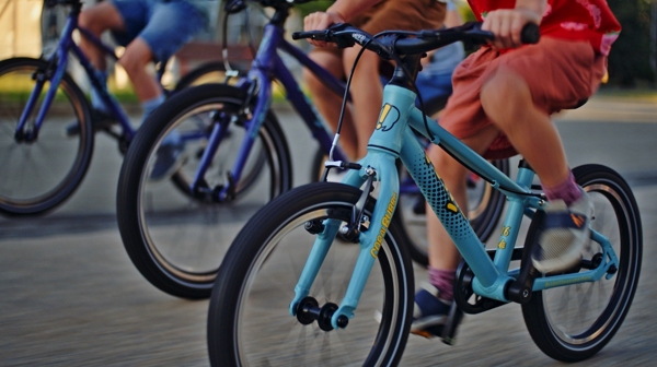 fiha bikes detska kola s dusi superhrdiny